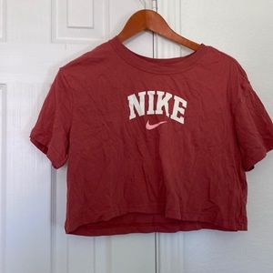 Nike Cropped Tee
